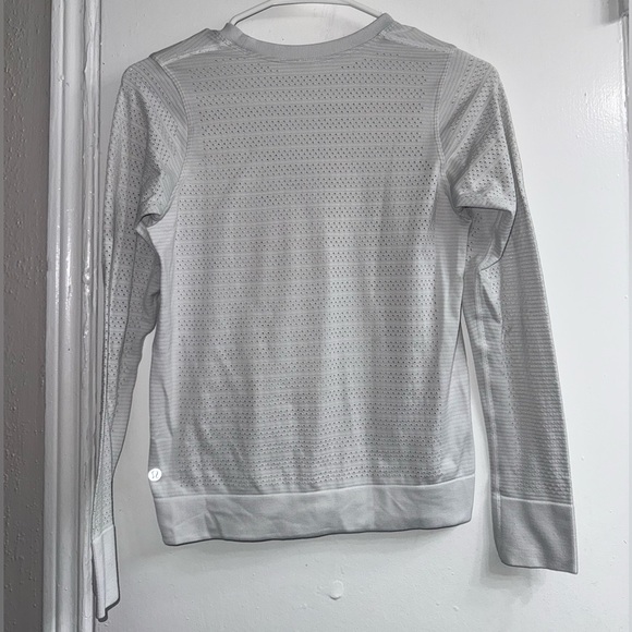 Lululemon Swiftly Breathe Long Sleeve Squad size 4 - Picture 8 of 9